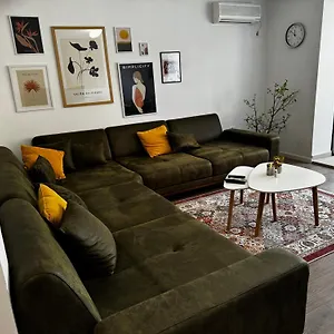 Siera , Tirana Albania