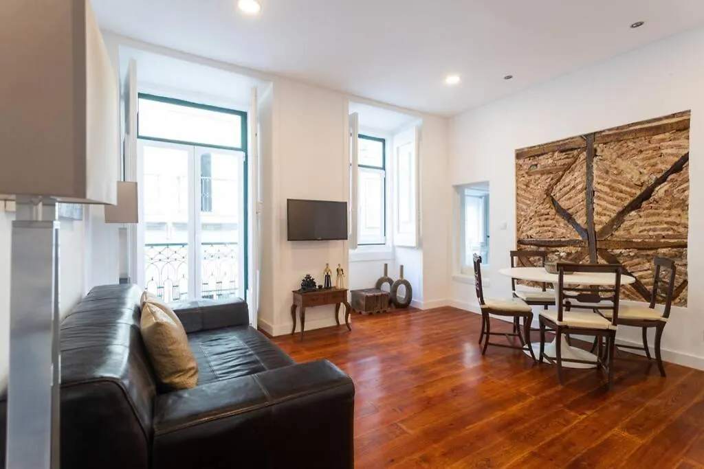 Lisbon Historical Center Renewed Apartment