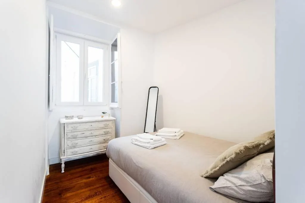 Lisbon Historical Center Renewed Apartment